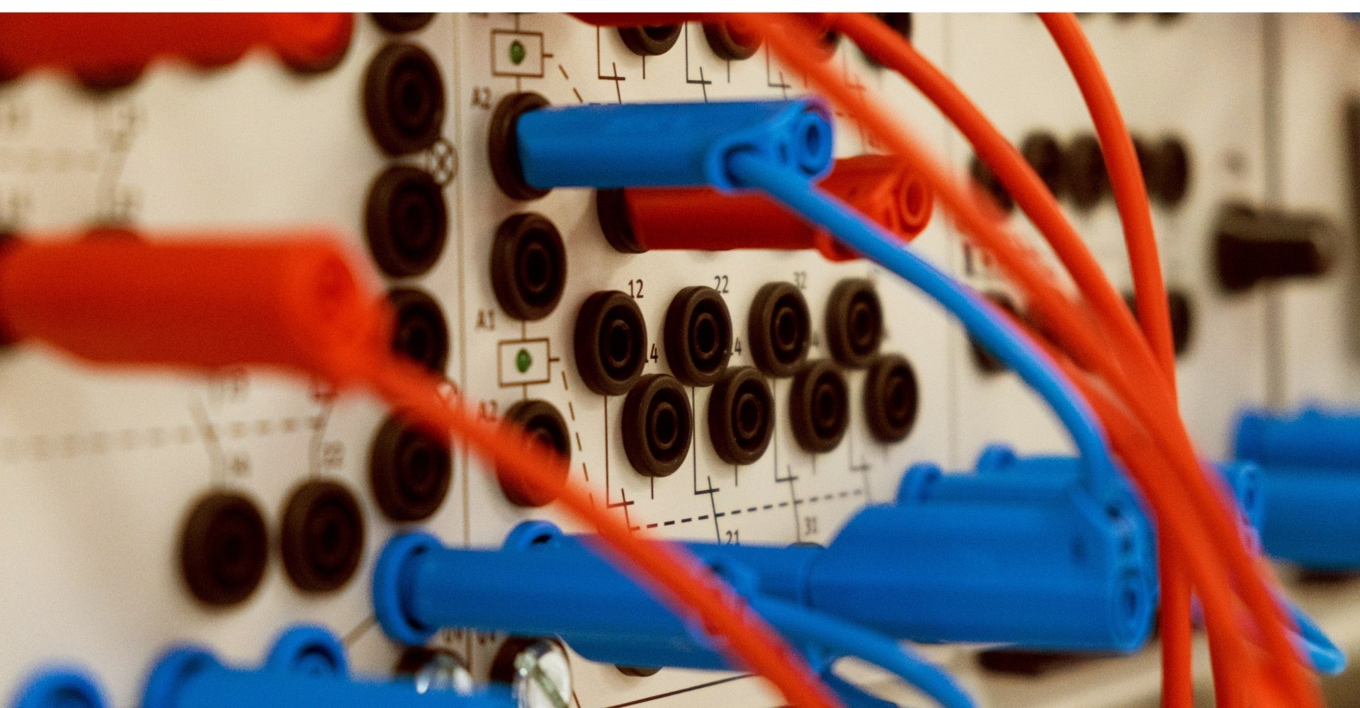 Εισαγωγή στους προγραμματιζόμενους λογικούς