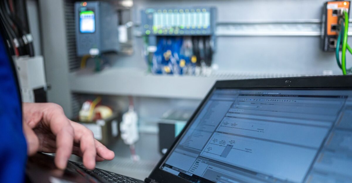 Προγραμματισμός με PLC S7-1200 Advanced